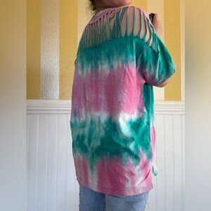 Tie-Dye Cutout T-Shirt